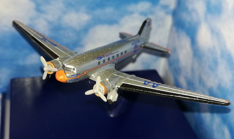 Model lietadla - American Airlines Douglas DC - 3