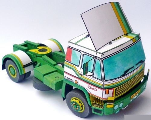 Papierový model Ťahač Škoda Liaz 100.47
