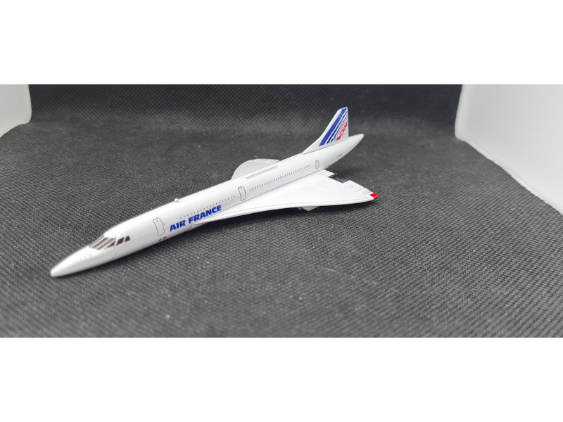 Kovový model lietadla Concorde France