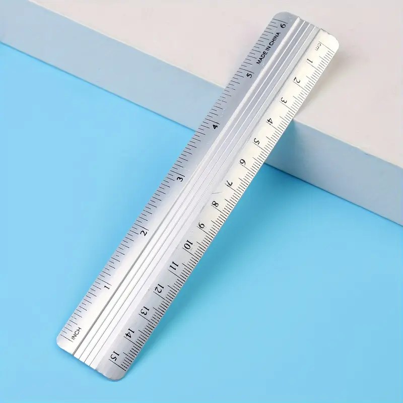 Hliníkové pravítko 15 cm