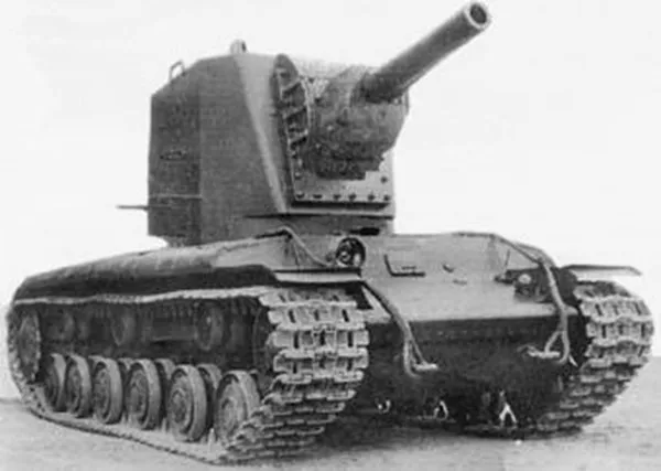 Papierový model Sovietsky tank KV-2