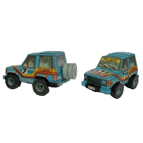 Papierový model Mitsubishi Pajero Wagon 2000 Turbo XL + Figúrky
