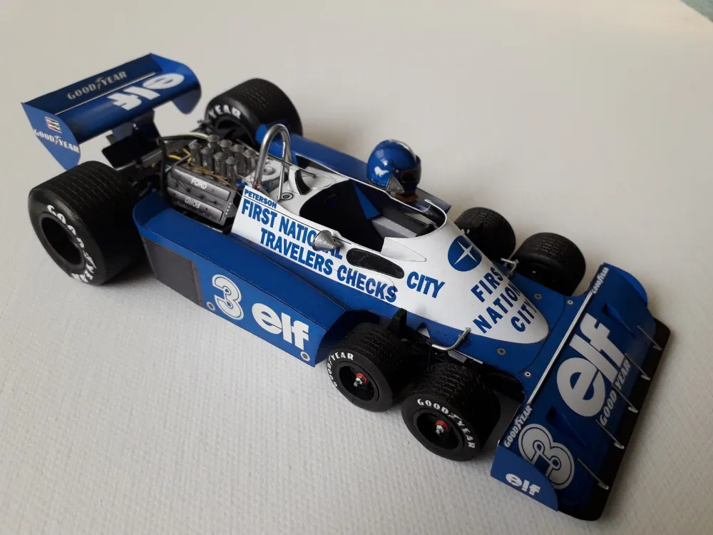 Papierový model Formula F1 Tyrrell P 34 - 1977 R. Peterson First national city 3 ELF