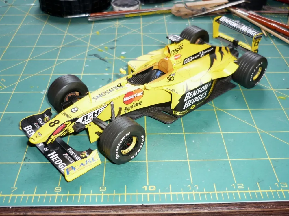 Papierový model Formula F1 Jordan 199 - 1999 Heinz-Harald Frentzen Monza (I)