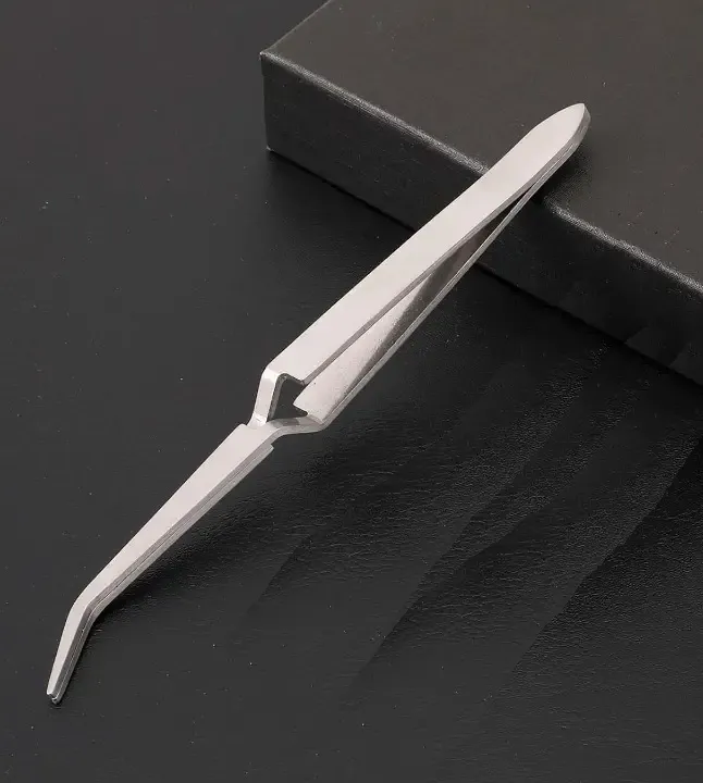 Pinzeta Samozatváracia ohnutá