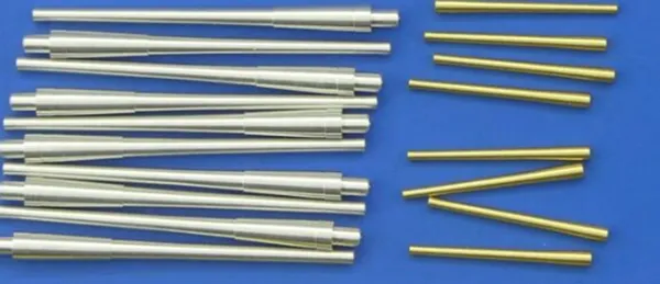 Doplnok - IJN Takao (1944) - Kovové delá